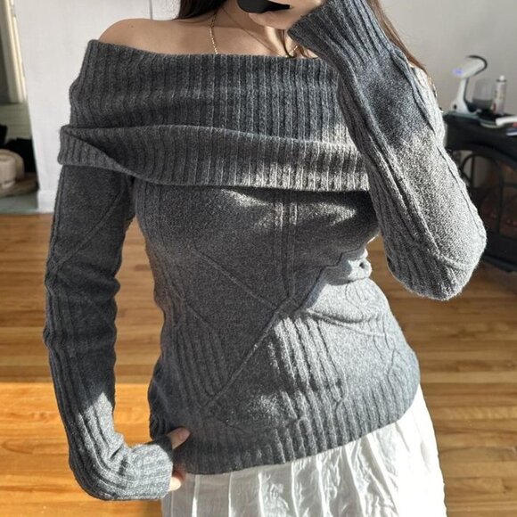 Vintage Le Chateau cashmere blend off the shoulder knit sweater - Picture 1 of 2